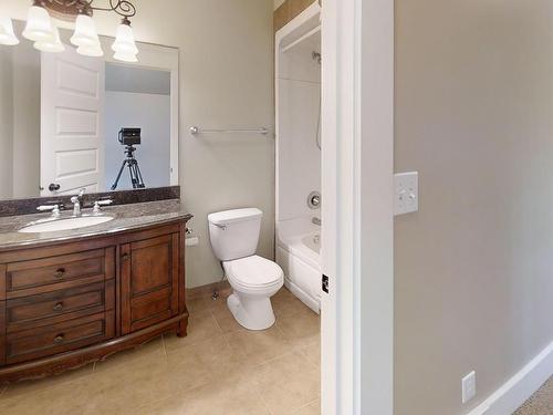 1505 Parkland Drive, Rural Parkland County, AB - Indoor Photo Showing Bathroom