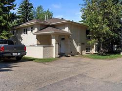 #20 4630 17 AV NW  Edmonton, AB T6L 6H3