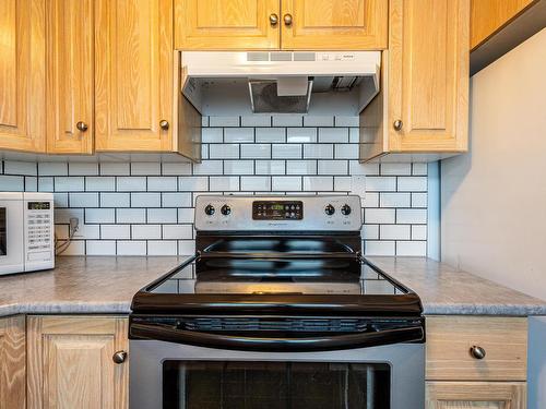 A 4301 48 Street, Leduc, AB - Indoor Photo Showing Kitchen