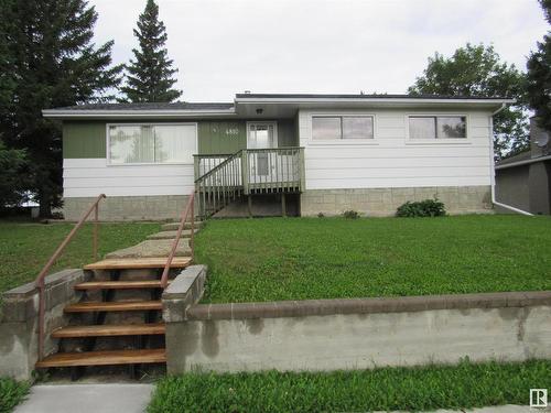 4810 53 Street, Mayerthorpe, AB 