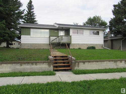 4810 53 Street, Mayerthorpe, AB 