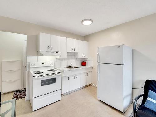 104 12409 82 Street, Edmonton, AB - Indoor Photo Showing Kitchen