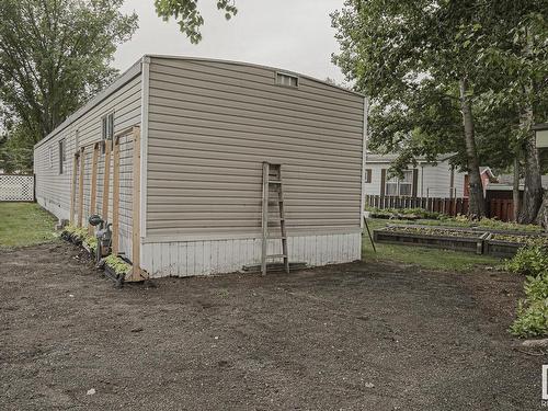 16 Post Rd Nw, Edmonton, AB 