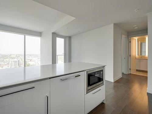 2613 10360 102 Street, Edmonton, AB - Indoor Photo Showing Kitchen