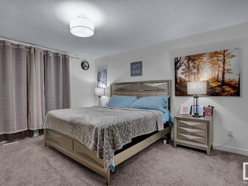 540 Eagleson Wynd, Edmonton, AB - Indoor Photo Showing Bedroom