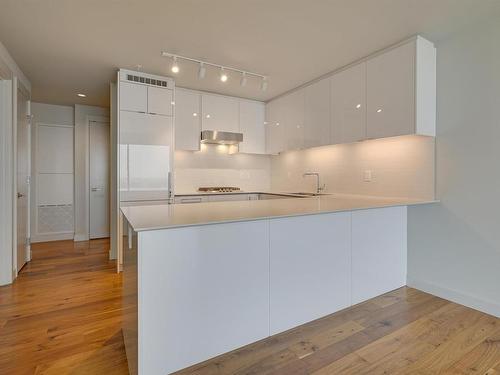 4107 10360 102 Street, Edmonton, AB - Indoor Photo Showing Kitchen