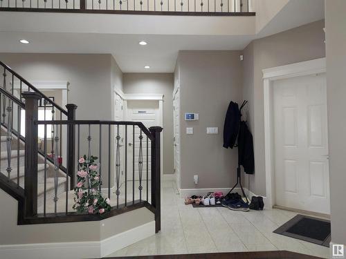 16719 54 Street, Edmonton, AB - Indoor Photo Showing Other Room