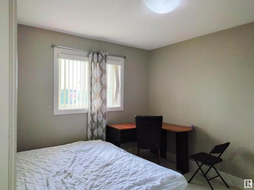 16719 54 Street, Edmonton, AB - Indoor Photo Showing Bedroom