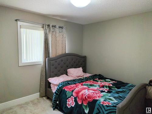 16719 54 Street, Edmonton, AB - Indoor Photo Showing Bedroom