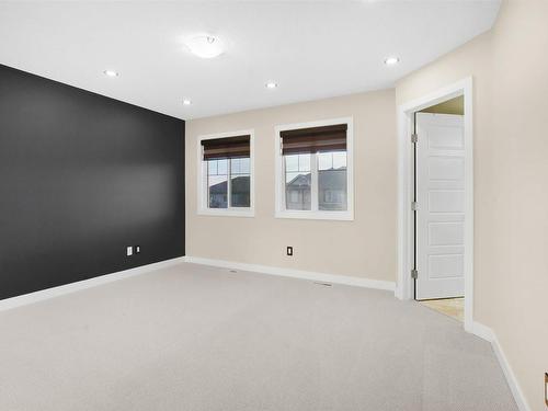 2907 15 Street, Edmonton, AB - Indoor Photo Showing Other Room