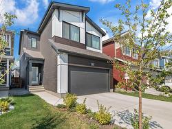 4108 Hawthorn Crt SW  Edmonton, AB T6X 2Y8