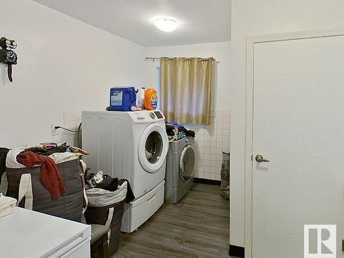 11520 129 Avenue, Edmonton, AB - Indoor Photo Showing Laundry Room