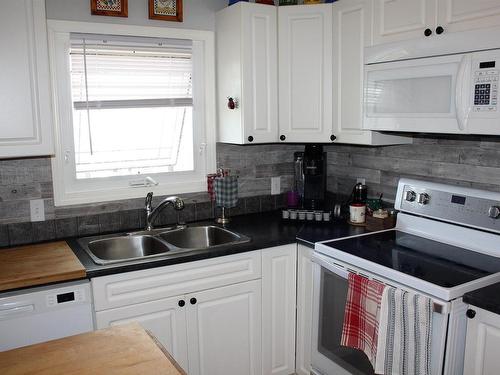 10340 108 Ave, Westlock, AB - Indoor Photo Showing Kitchen With Double Sink