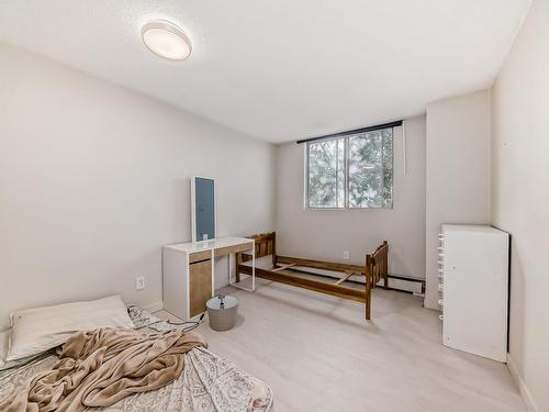 215 13910 Stony Plain Road, Edmonton, AB - Indoor Photo Showing Bedroom