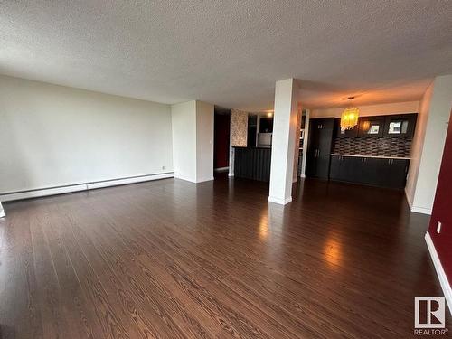 605 10160 116 Street, Edmonton, AB - Indoor