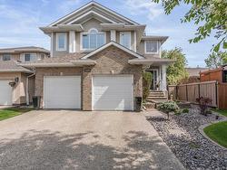 1538 PALMER CL NW  Edmonton, AB T5T 6W3