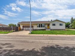 4324 73 ST NW  Edmonton, AB T6K 0V7