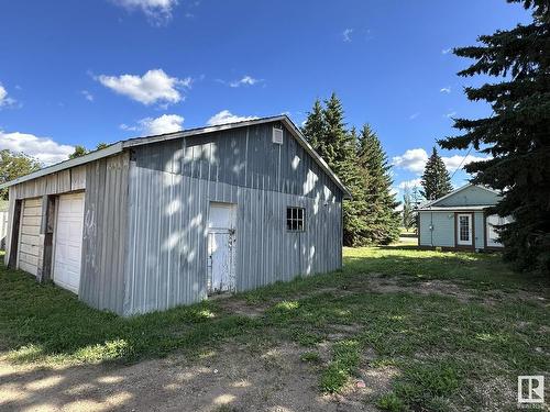 328 West Railway Dr, Smoky Lake Town, AB 