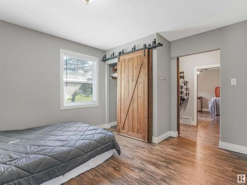 A&B 48472 Rge Rd 252, Rural Leduc County, AB - Indoor Photo Showing Bedroom