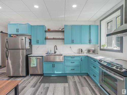 A&B 48472 Rge Rd 252, Rural Leduc County, AB - Indoor Photo Showing Kitchen With Upgraded Kitchen