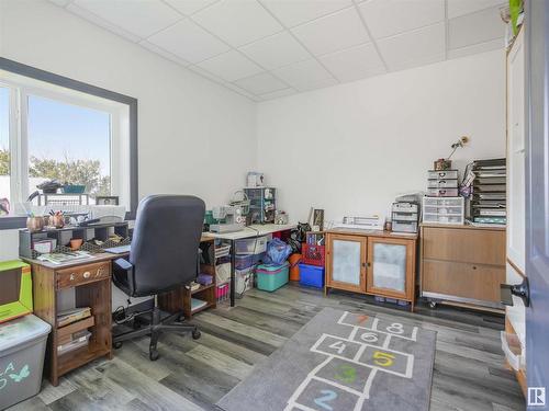 A&B 48472 Rge Rd 252, Rural Leduc County, AB - Indoor Photo Showing Office