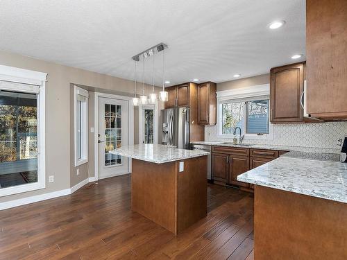 108 Ravine Villa(S), Leduc, AB - Indoor Photo Showing Kitchen With Upgraded Kitchen