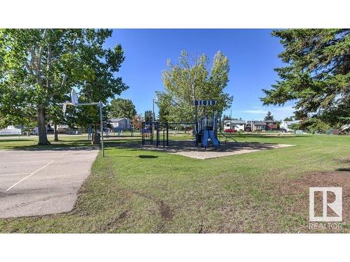 5127 53 Av, Calmar, AB 