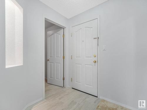 #218 10511 42 Av Nw, Edmonton, AB 