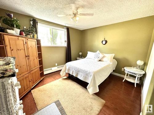 111 11620 9A Avenue, Edmonton, AB - Indoor Photo Showing Bedroom