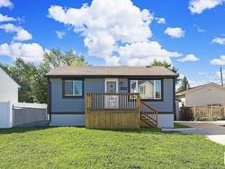 15971 106A AV NW  Edmonton, AB T5P 0X4