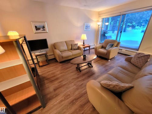 101 911 10 Street, Cold Lake, AB - Indoor Photo Showing Living Room