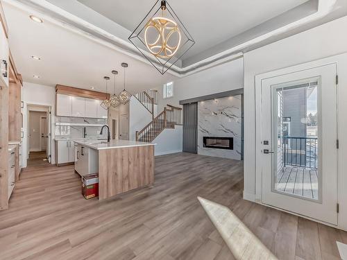 28 Ashbury Crescent, Spruce Grove, AB - Indoor Photo Showing Kitchen