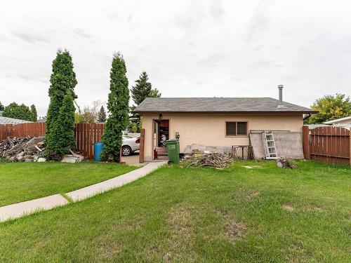 8403 143 Av Nw, Edmonton, AB 