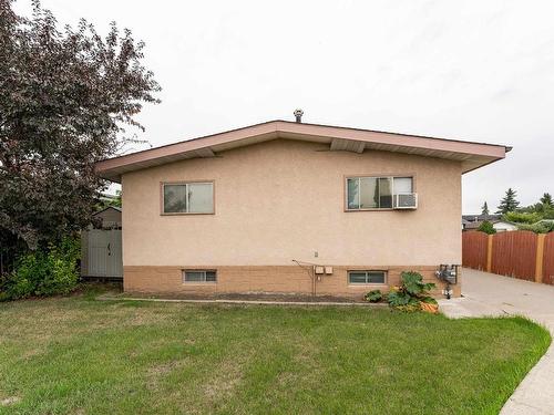 8403 143 Av Nw, Edmonton, AB 