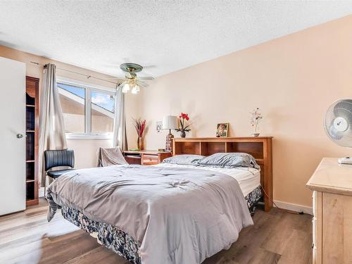 11731 145 Avenue Nw, Edmonton, AB - Indoor Photo Showing Bedroom