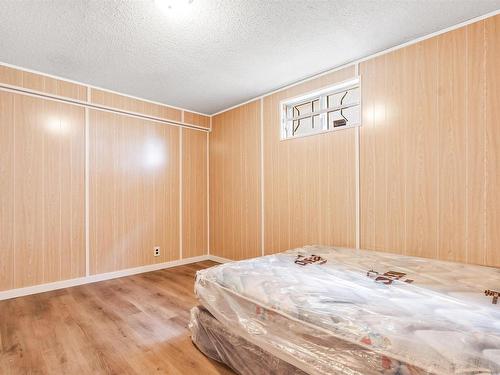 11731 145 Avenue Nw, Edmonton, AB - Indoor Photo Showing Bedroom