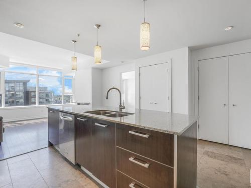 709 2612 109 Street, Edmonton, AB - Indoor Photo Showing Kitchen With Double Sink With Upgraded Kitchen