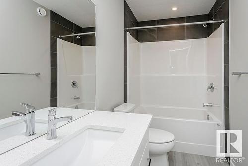 33 Cannes Cove, St. Albert, AB - Indoor Photo Showing Bathroom