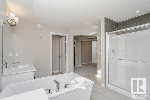 35 Cannes Cove, St. Albert, AB - Indoor Photo Showing Bathroom