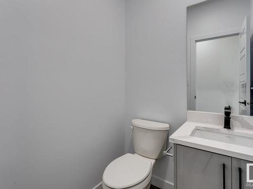 31 Caledon Crescent, Spruce Grove, AB - Indoor Photo Showing Bathroom