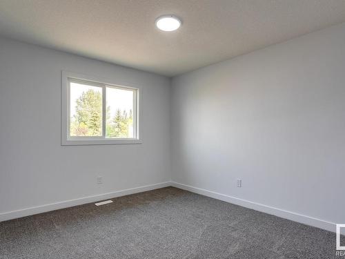 31 Caledon Crescent, Spruce Grove, AB - Indoor Photo Showing Other Room