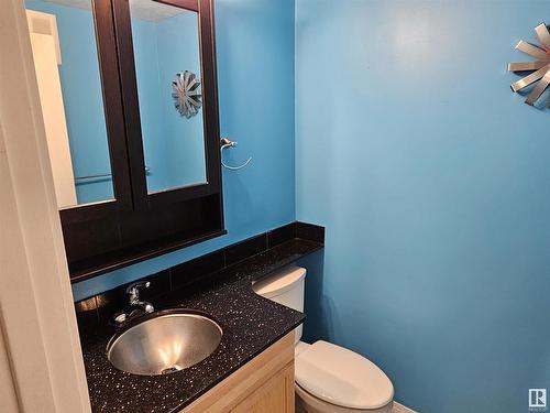 104 9925 83 Avenue, Edmonton, AB - Indoor Photo Showing Bathroom