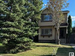 4535 33 AV NW  Edmonton, AB T6L 4X8