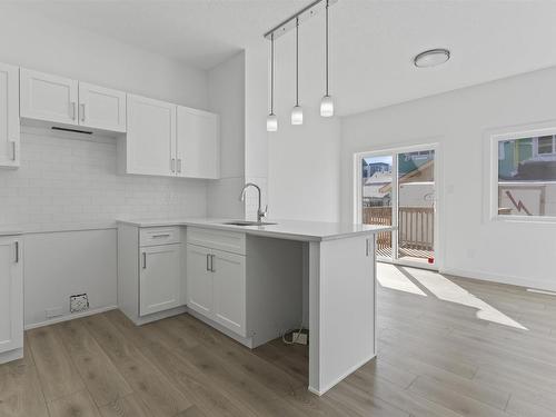 30 740 Daniels Way, Edmonton, AB - Indoor Photo Showing Kitchen