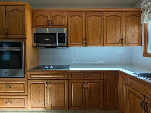 5106 45B Avenue, Vegreville, AB - Indoor Photo Showing Kitchen