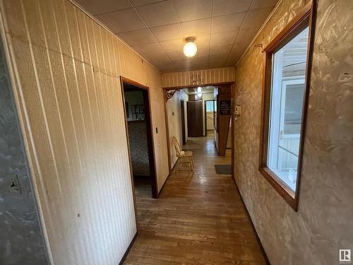 20 Railway Avenue, Duffield, AB - Indoor Photo Showing Other Room