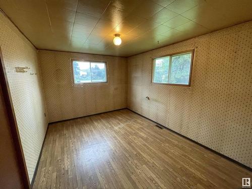 20 Railway Avenue, Duffield, AB - Indoor Photo Showing Other Room