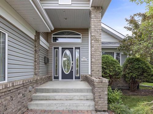 9 Kingsbridge Cl, St. Albert, AB 