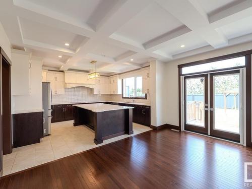 648 180 Street, Edmonton, AB - Indoor Photo Showing Kitchen With Upgraded Kitchen