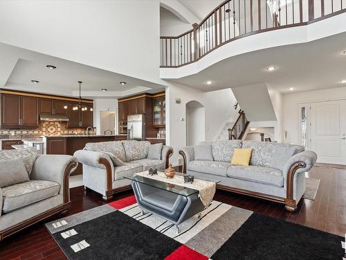 3813 Macneil Heath, Edmonton, AB - Indoor Photo Showing Living Room